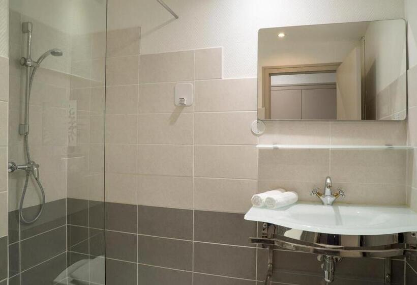 Номер Стандарт, Hôtel O'nice Saintes