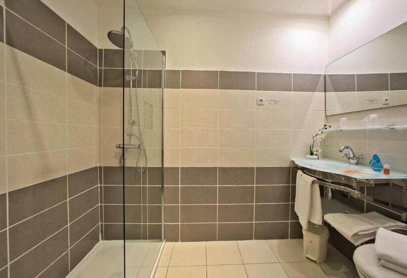 クラシックファミリールーム, Hôtel O'nice Saintes