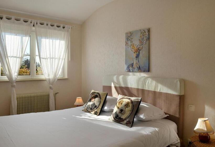 Номер Стандарт, Logis Hôtel Restaurant Le Vieux Fusil