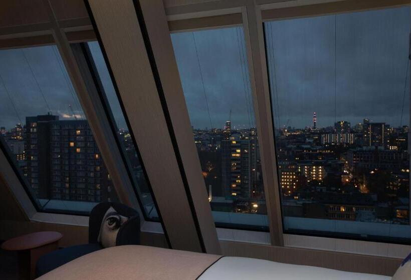 غرفة قياسية ذات إطلالة, Montcalm East, Autograph Collection