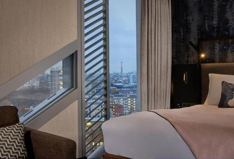 Полулюкс Кровать Кинг, Montcalm East, Autograph Collection