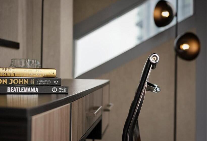 غرفة عائلية متصلة, Montcalm East, Autograph Collection