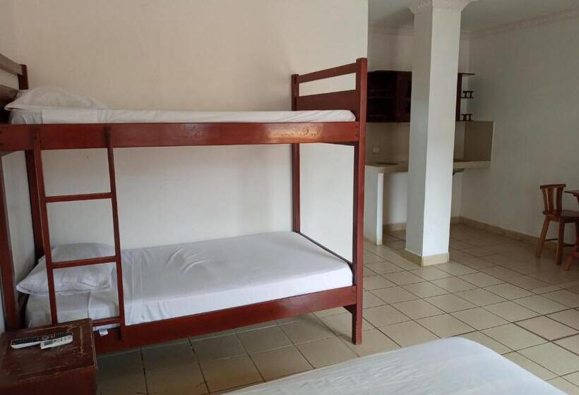 اتاق خانوادگی, Mybeststay Piedra Del Mar