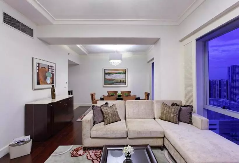 آپارتمان مدیریتی 2 خوابه, Raffles Makati