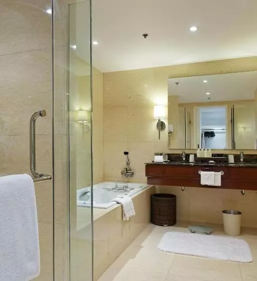 آپارتمان مدیریتی 2 خوابه, Raffles Makati