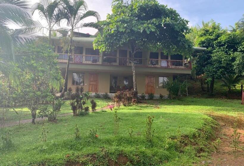 جناح ديلوكس, Rancho Corcovado