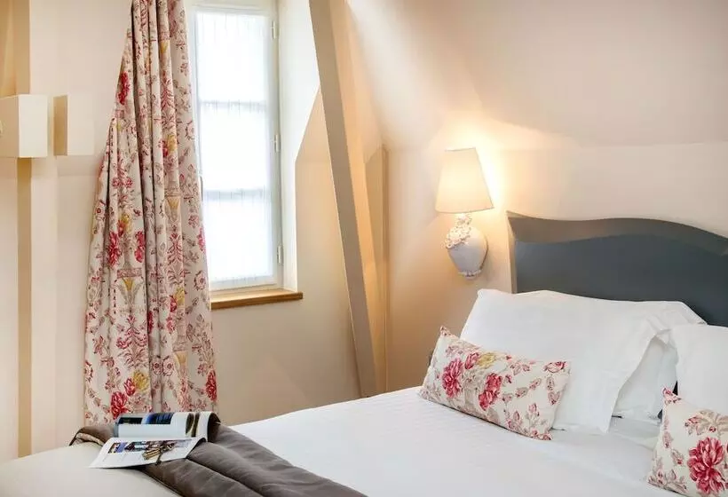 デラックスルーム, Relais Des Trois Châteaux Hôtel Restaurant   Teritoria