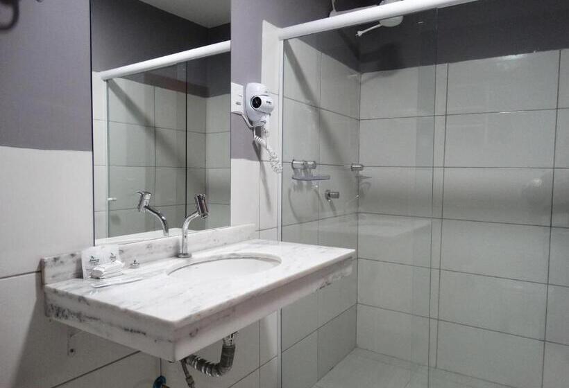 豪华三人间, Riviera Pantanal