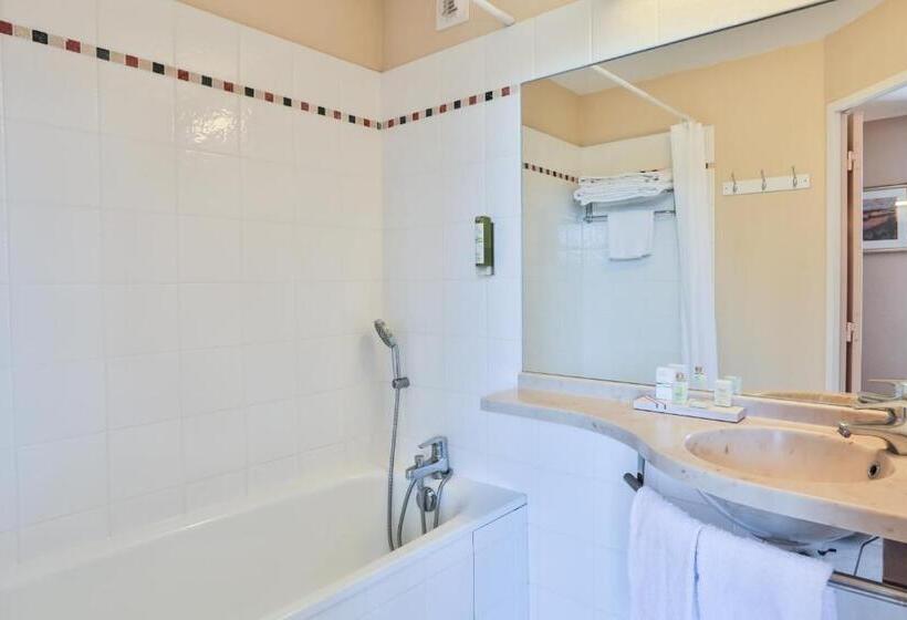 Номер Стандарт Вид на Сад, Logis La Bastide De Grignan Hotel & Restaurant La Chênaie