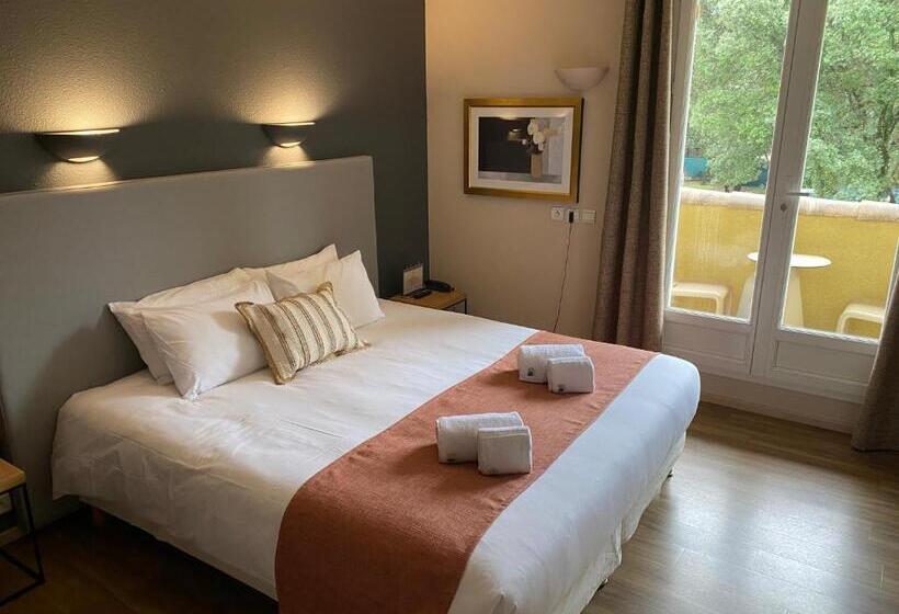 Стандартный Номер Кровать Кинг, Logis La Bastide De Grignan Hotel & Restaurant La Chênaie