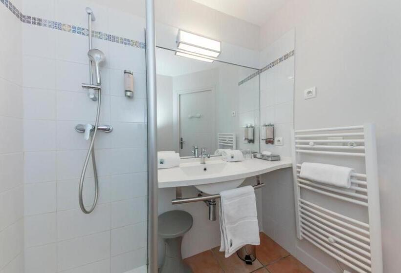 Стандартный Номер Кровать Кинг, Logis La Bastide De Grignan Hotel & Restaurant La Chênaie