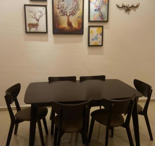 خانه 4 خوابه, Imperial Cottage