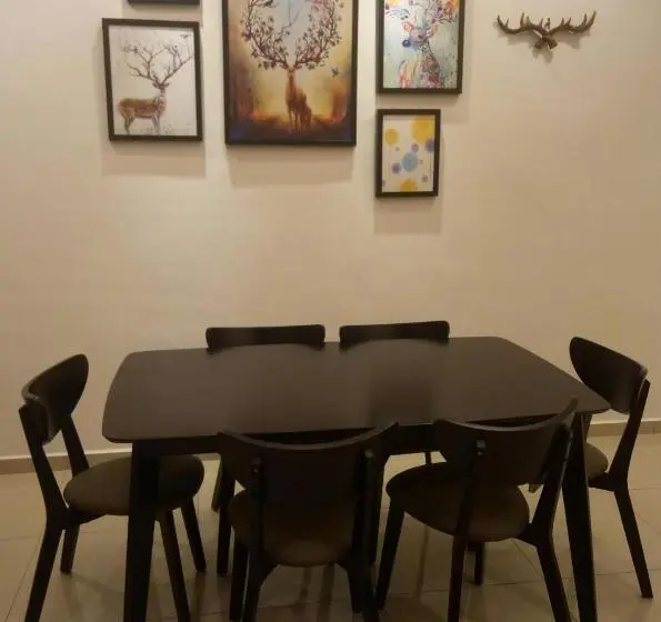 خانه 4 خوابه, Imperial Cottage