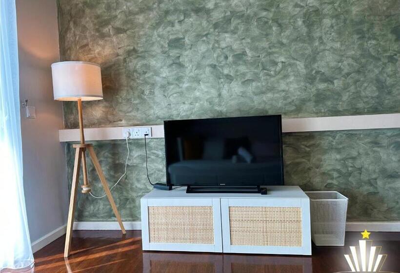 استودیو خانوادگی, The Shore Hotel & Residences By La Vista