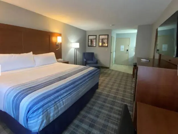 キングサイズベッドのスタンダードルーム, Americinn By Wyndham Williamsburg