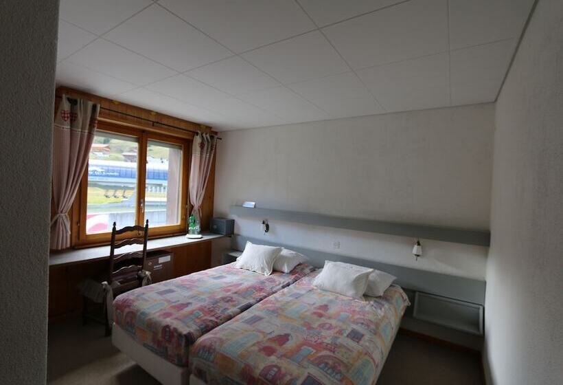 Номер Стандарт, The Télécabine