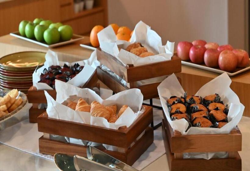 سوئیت با تخت بزرگ, Fairfield By Marriott Chow Kit Kuala Lumpur