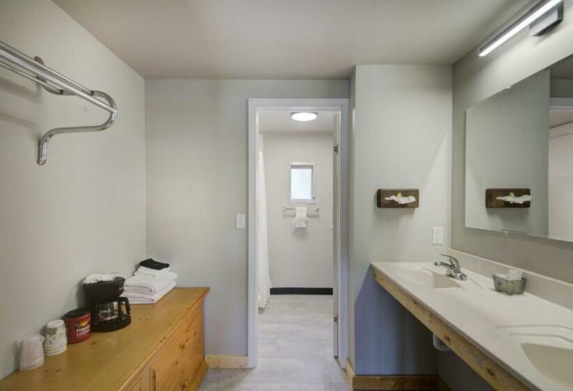 스탠다드 룸 킹사이즈 침대, Lantern Inn