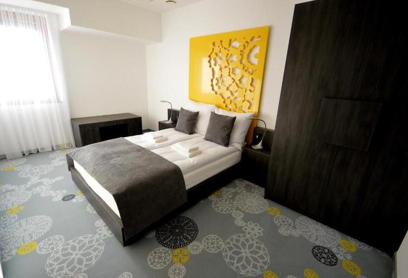 شقة غرفة واحدة, Zacisze