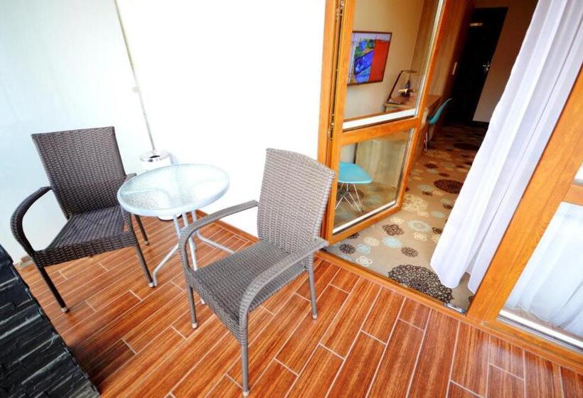 غرفة كومفورت, Zacisze