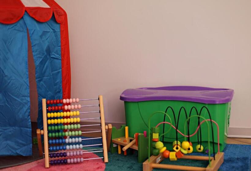 شقة غرفة واحدة, Zacisze