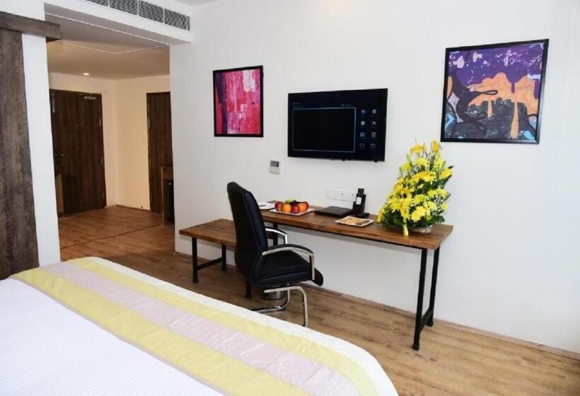 デラックスルーム, Timber Trail Heights And Terraces