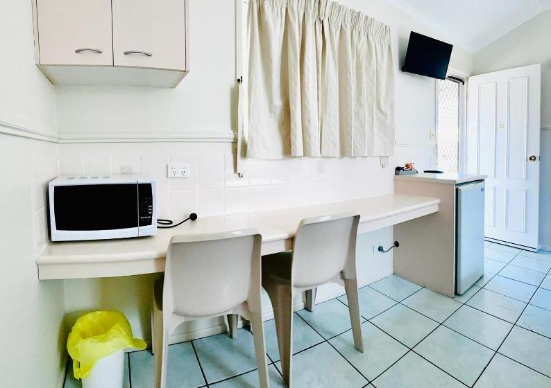 Номер Стандарт Трехместный, Country Way Motor Inn