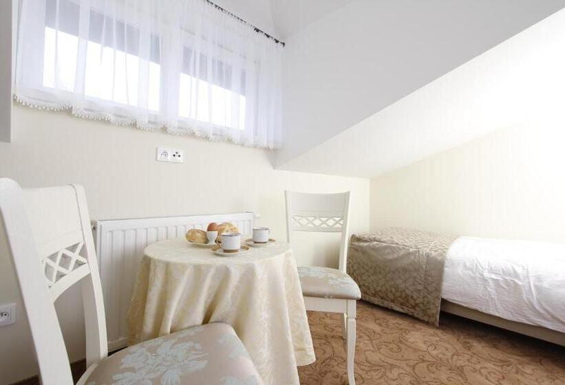 اتاق استاندارد, Lawendowy Dworek