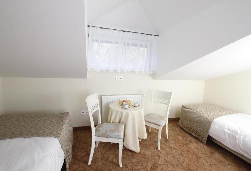 اتاق استاندارد, Lawendowy Dworek