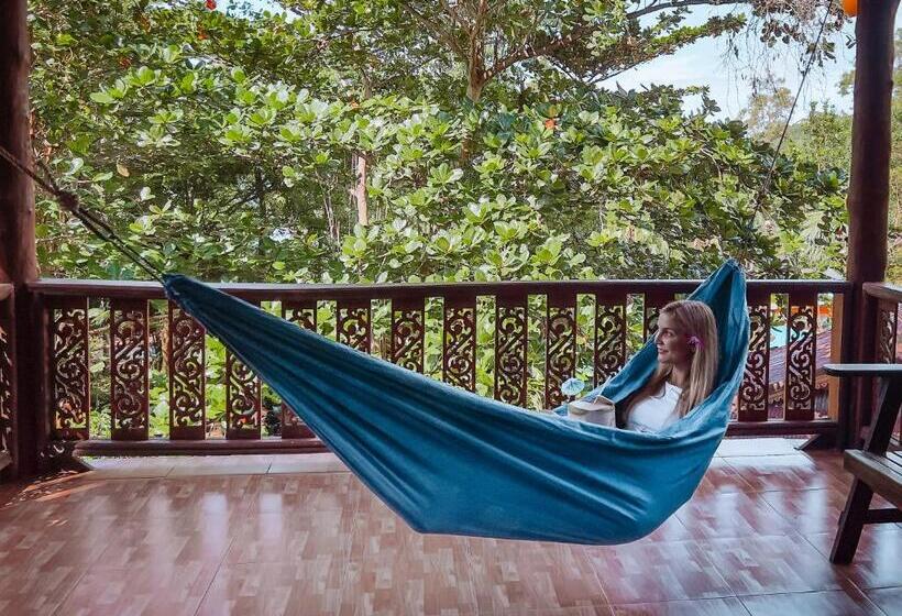 スーペリアーバンガロー, Baan Kiao