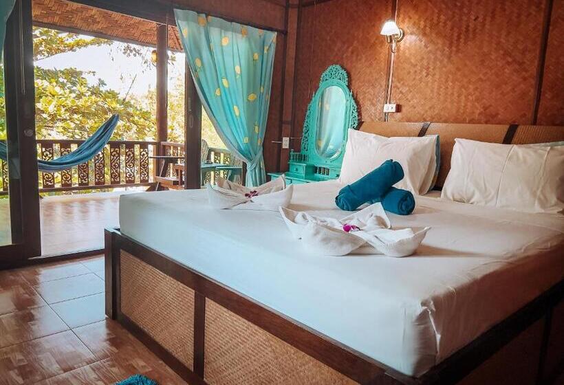 スーペリアーバンガロー, Baan Kiao