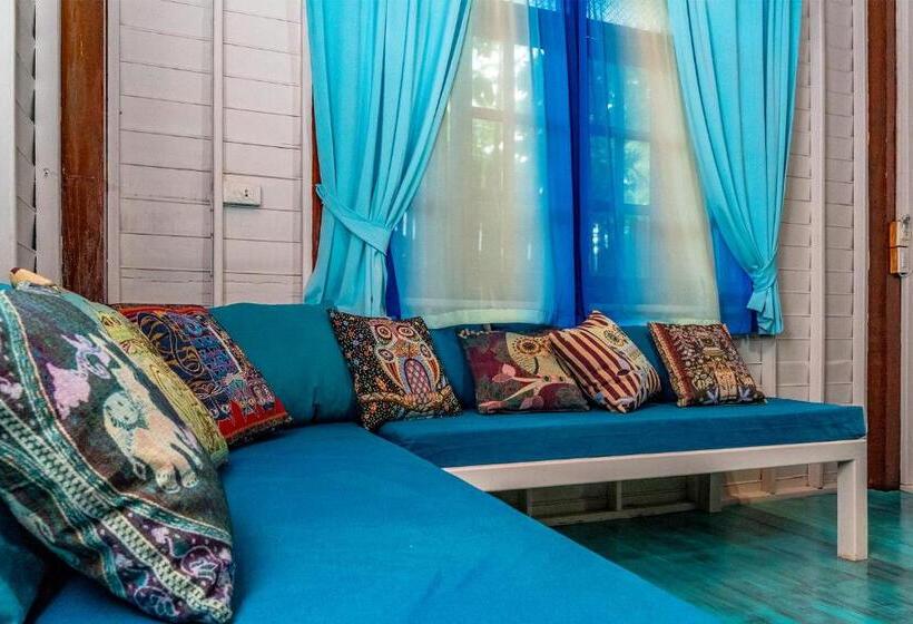 デラックススイート, Baan Kiao