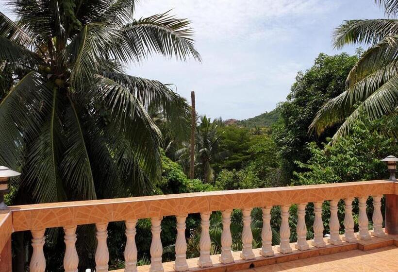 Family studio with sea view, Baan Kiao