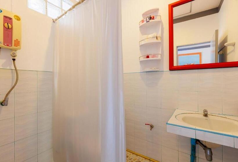 Family studio with sea view, Baan Kiao