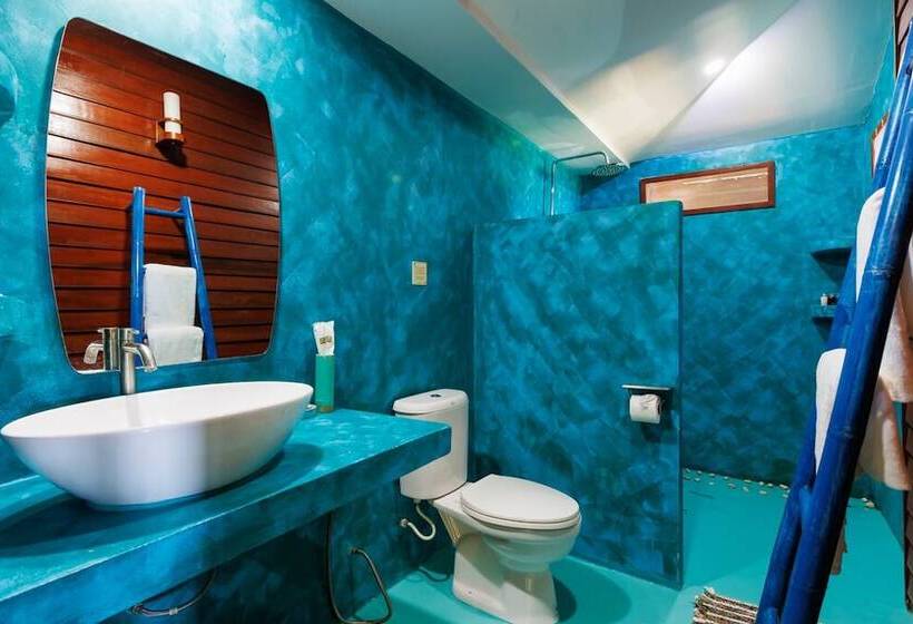 Family bungalow with pool view, Baan Kiao