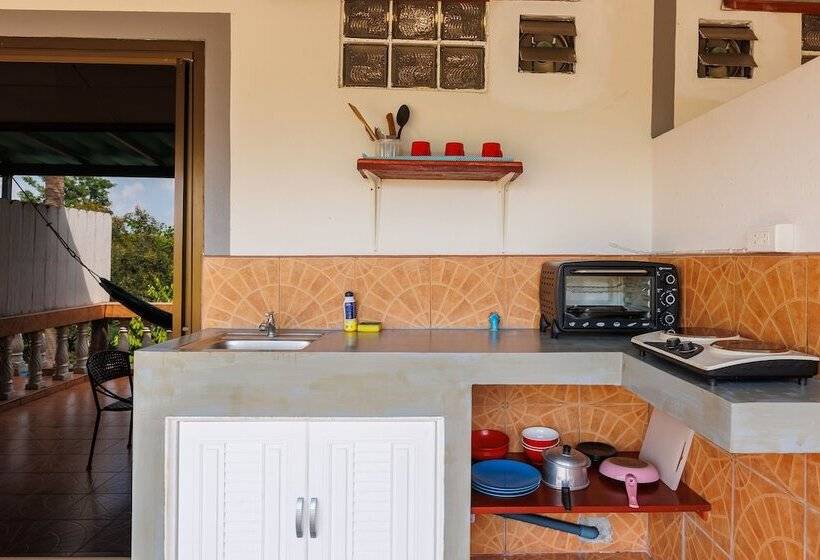 Family studio with sea view, Baan Kiao