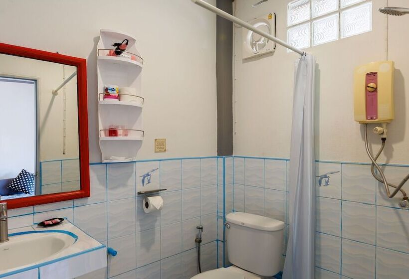 Family studio with sea view, Baan Kiao