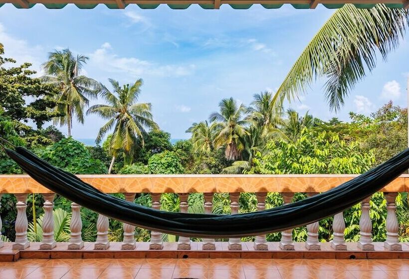 Family studio with sea view, Baan Kiao