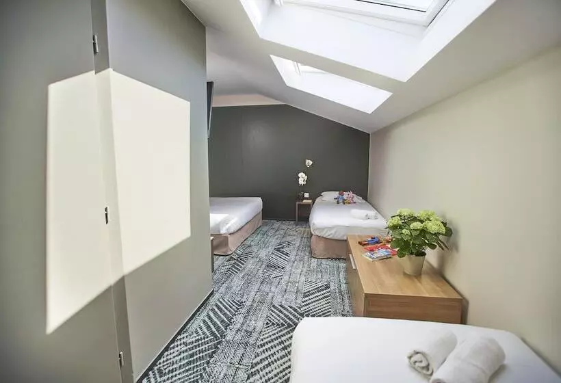 Family Room, Loreak