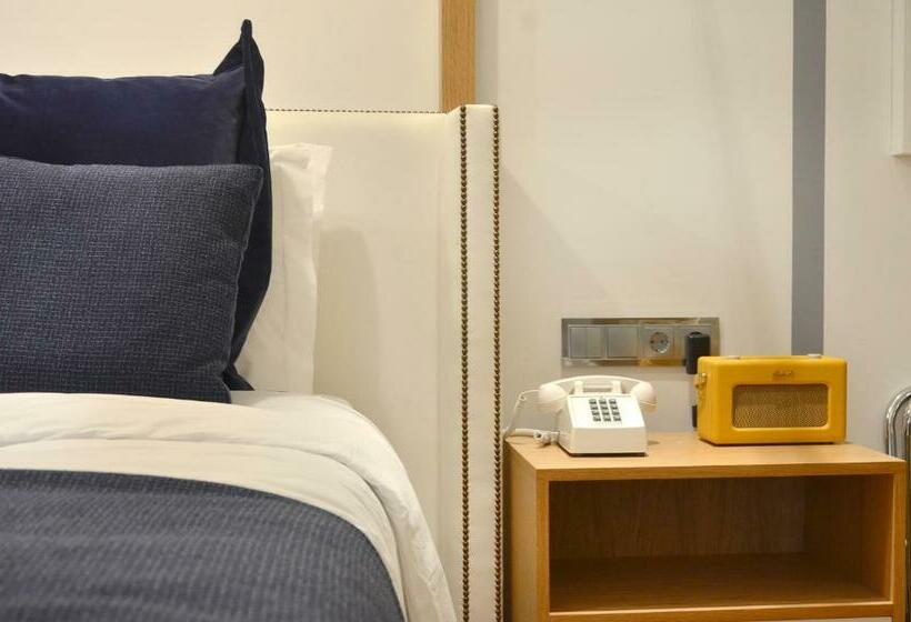 سوییت جونیور, Browns Central