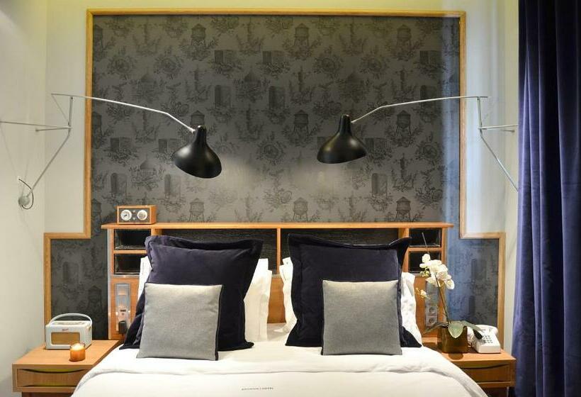 اتاق سوپریور, Browns Central