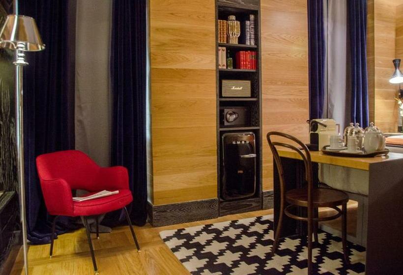 اتاق استاندارد اینتریور, Browns Central