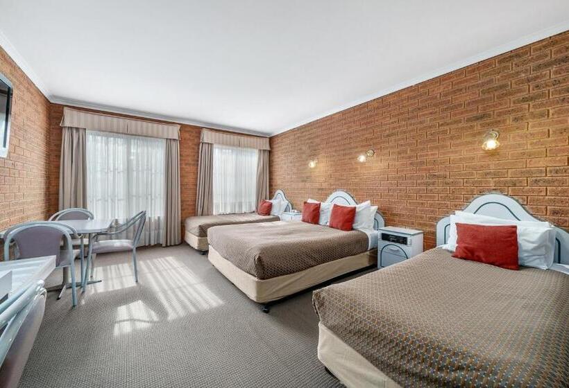 اتاق خانوادگی, Comfort Inn Heritage Wagga