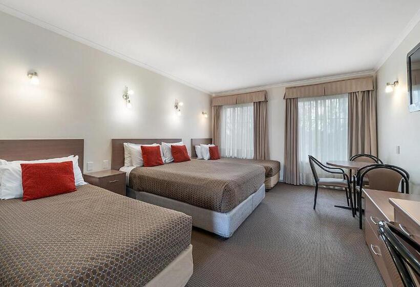 اتاق خانوادگی, Comfort Inn Heritage Wagga