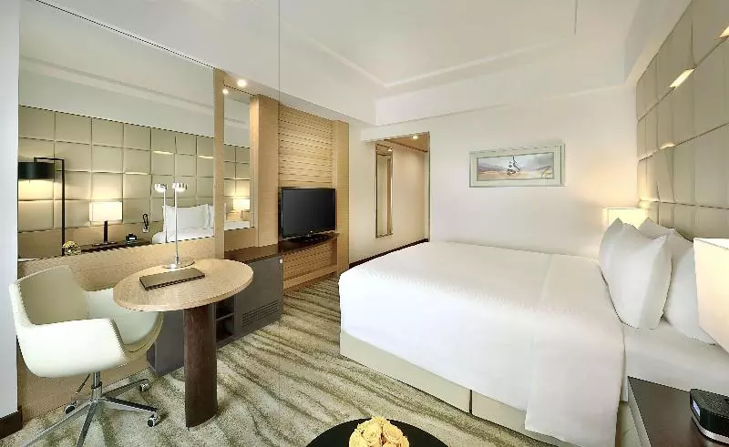 キングサイズベッドのスタンダードルーム, Doubletree By Hilton Riyadh  Al Muroj Business Gate