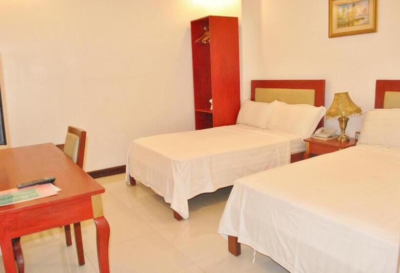 اتاق خانوادگی, Dragon Home Inn