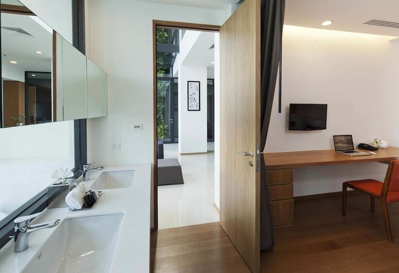 3 Bedroom Duplex Apartment, Eastin Tan Hotel Chiang Mai