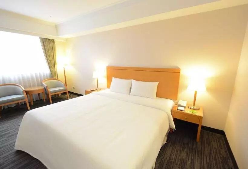 اتاق استاندارد, Fushin Hotel Taichung