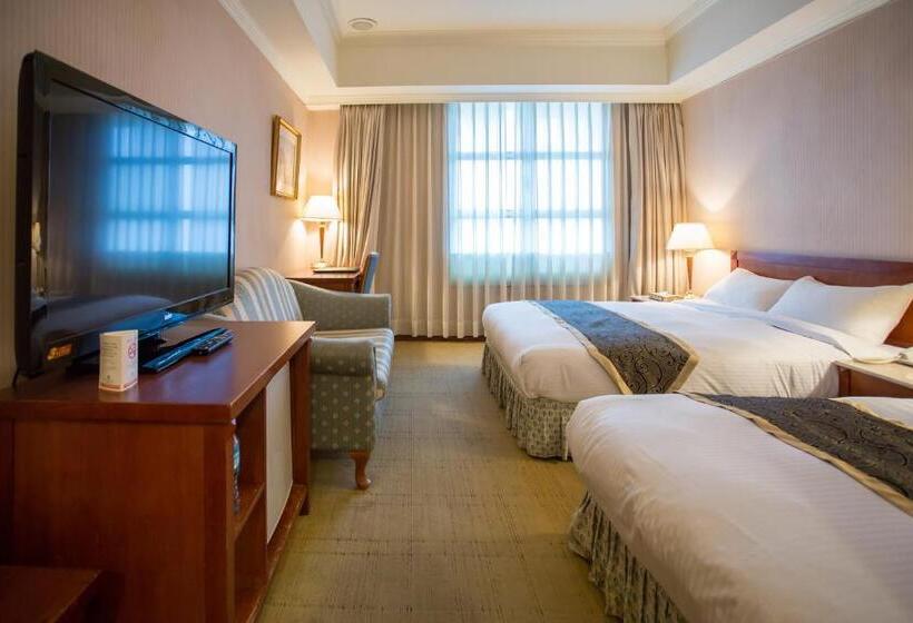 اتاق استاندارد چهار تخته, Grand Boss