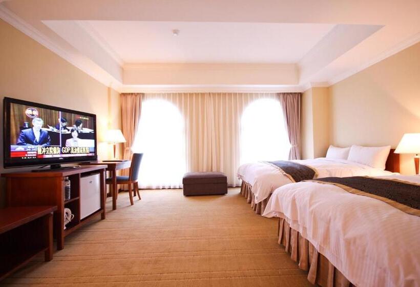 اتاق سوپریور چهار تخته, Grand Boss